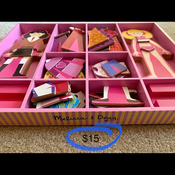 SOLD!!! Perfect! Melissa & Doug Deluxe Magnetic Wooden Dress Up Dolls Play Set - Picture 2 of 2
